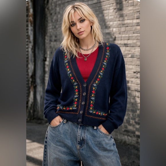 Huntington Ridge Sweaters - Huntington Ridge Embroidered Navy V-Neck Cardigan Sweater M